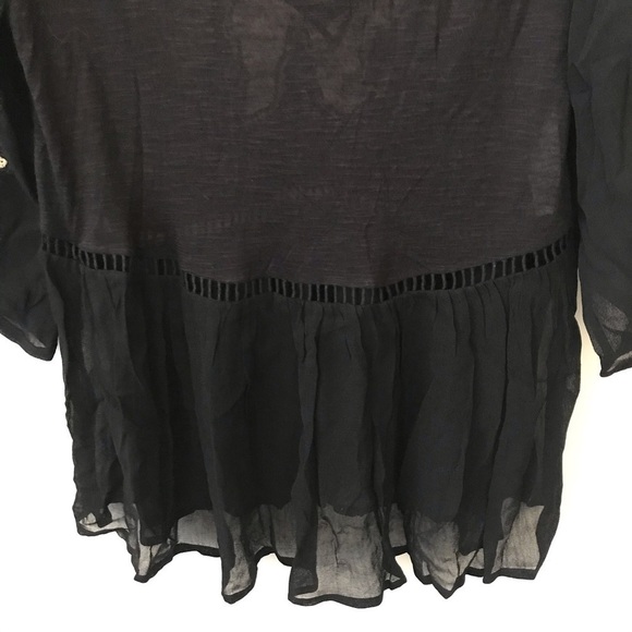 Ecote Black Laced Deep V Open Back Blouse - Picture 4 of 9